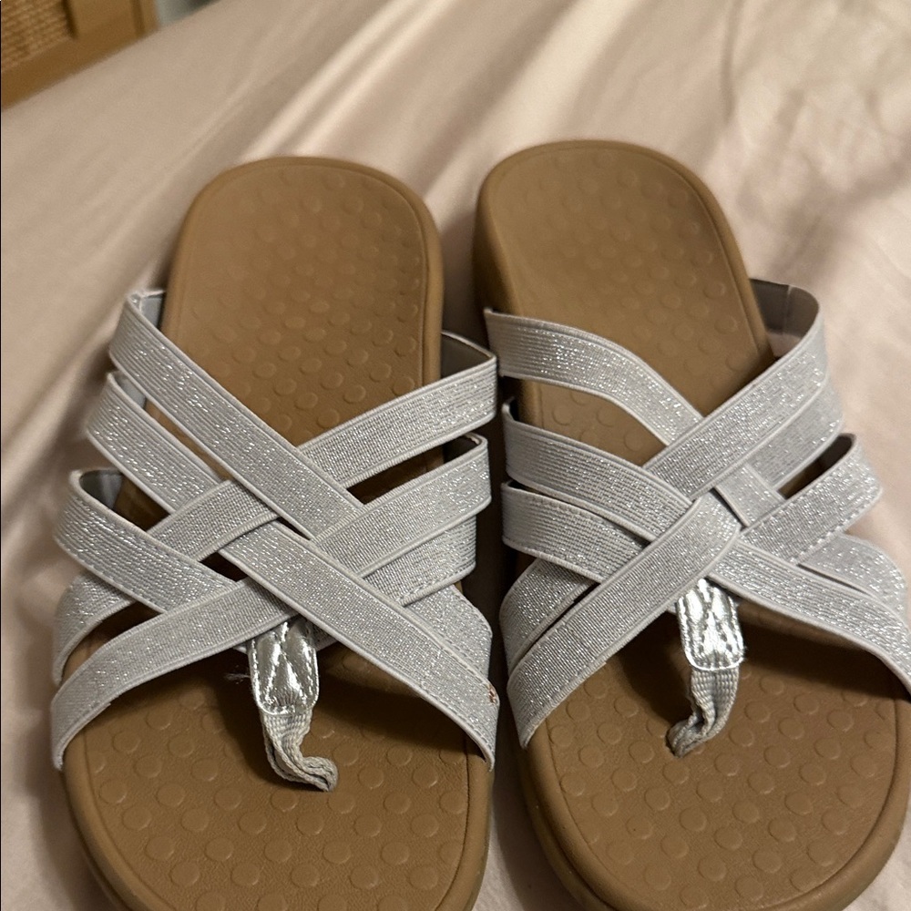 Vionic White and Tan Crisscross Slide Sandals